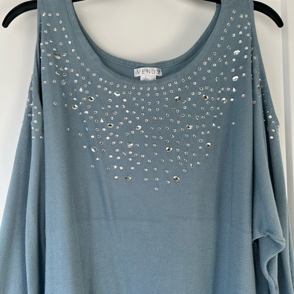 Venus cold shoulder sweater - Picture 8 of 10